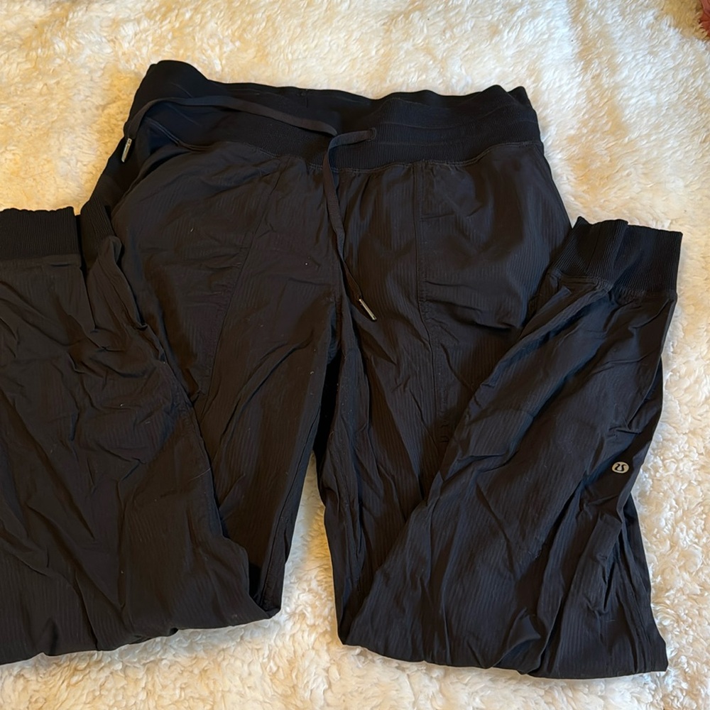 Lululemon dance pants size 10 black